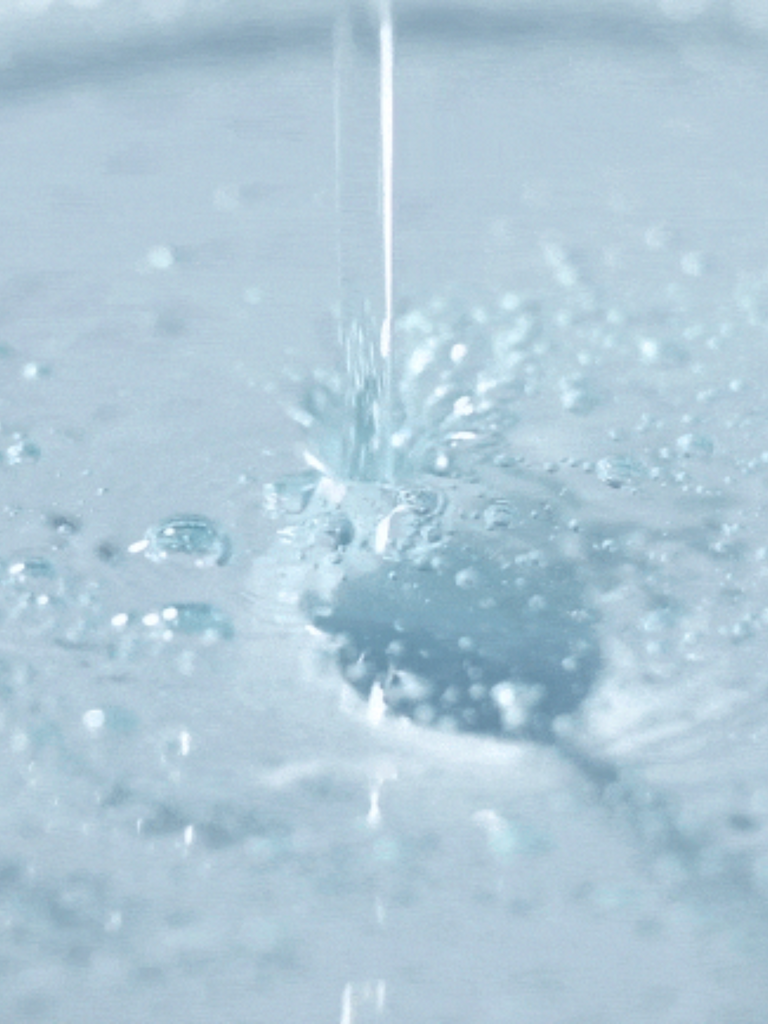 Dive-In Low Molecular Hyaluronic Acid Serum