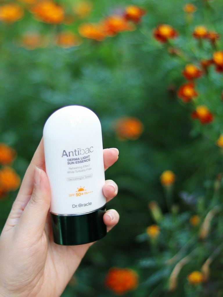 Antibac Derma Light Sun Essence