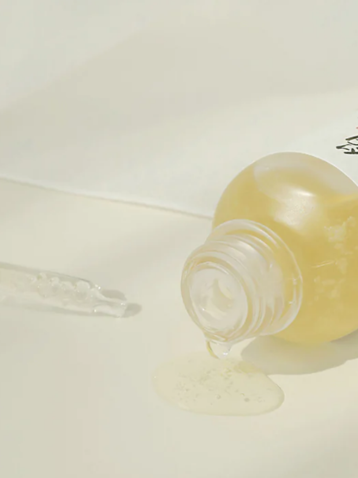 Glow Serum: Propolis + Niacinamide